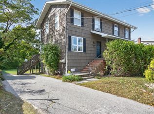 22 8th St, Bayville, NY 11709