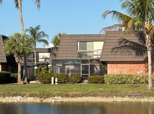 180 Lake Point Ln #180, Naples, FL 34112