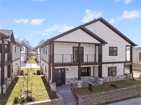 8813 Cortez St, Overland Park, KS 66212