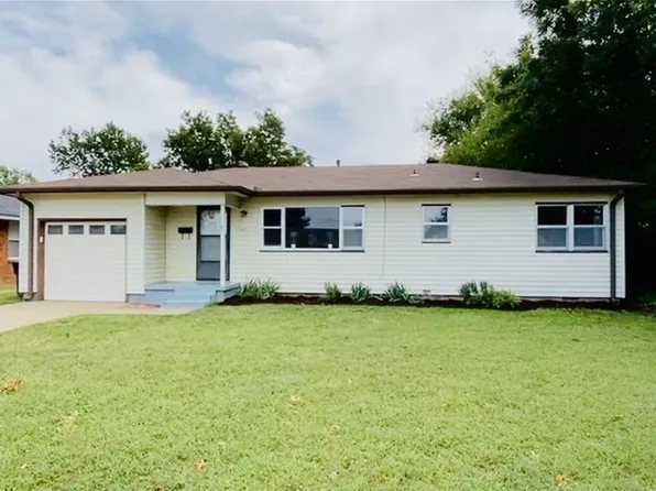 1505 Beverly Dr, Enid, OK 73703