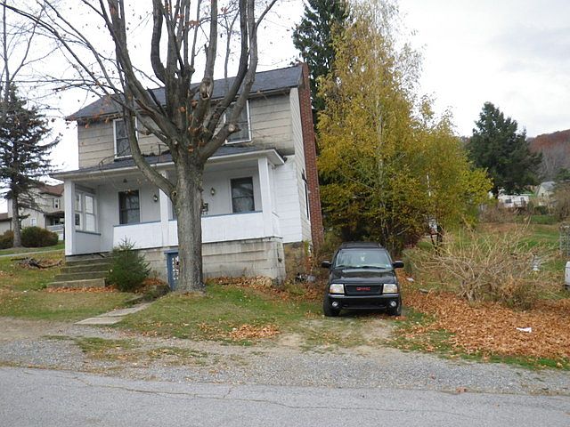 1st image of 2411 Lovell Ave