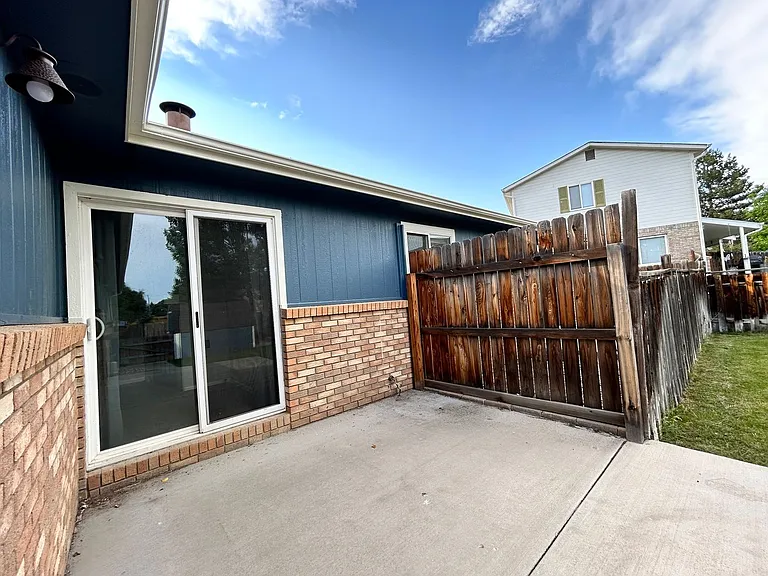 2436 Scott Ct — Photo 13