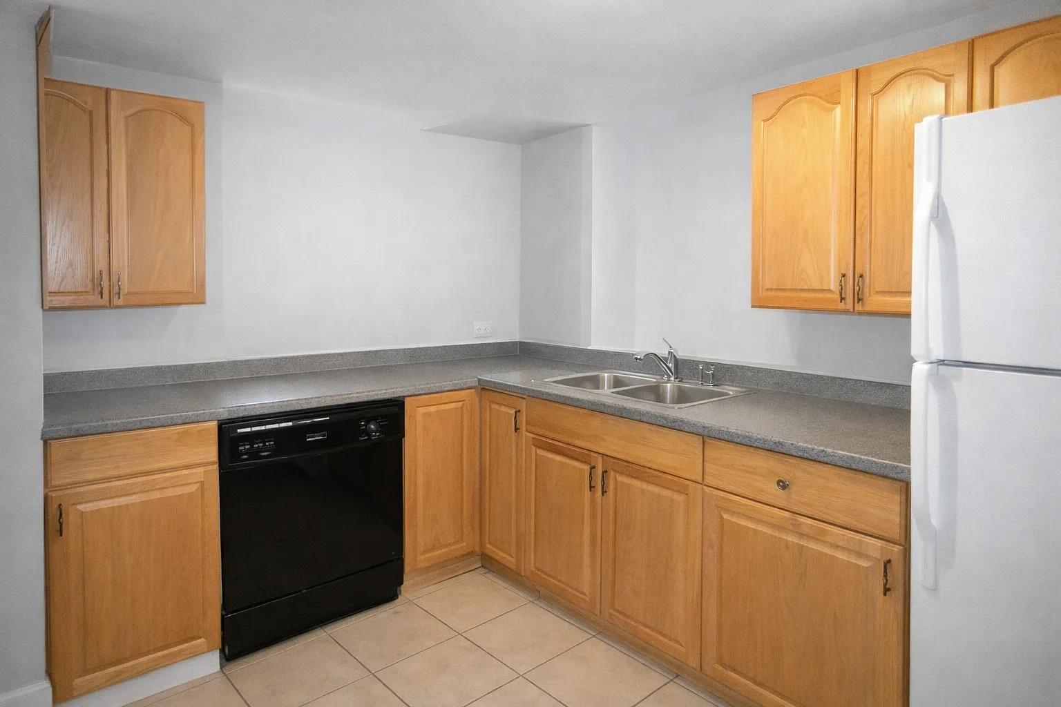 9 bed, $450 — Photo 4
