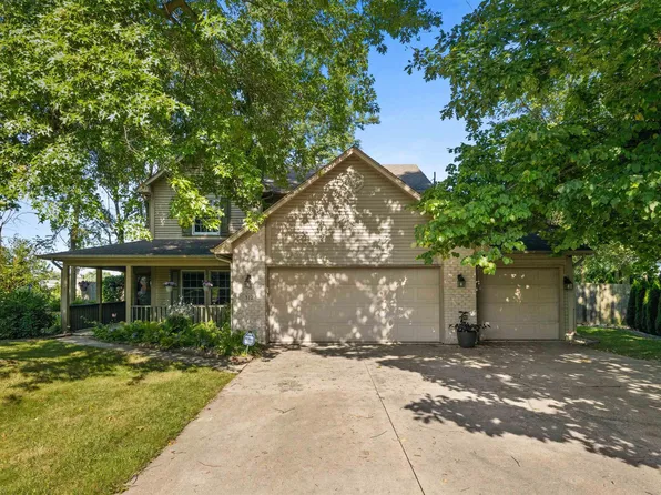 312 Cameron Hill Pl, Fort Wayne, IN 46804