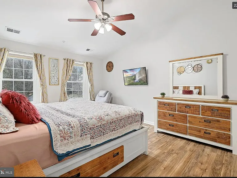19114 Highstream Dr — Photo 14