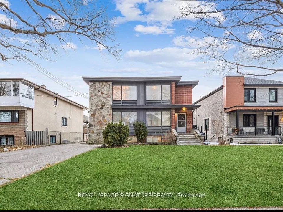 214 Queenslea Ave #2