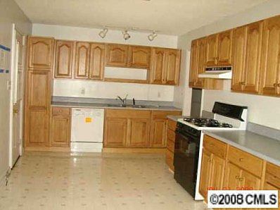 5th image of 4121 Foxford Pl