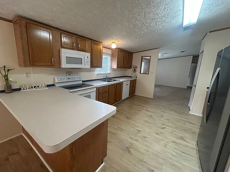 2087 Geer Hwy — Photo 4