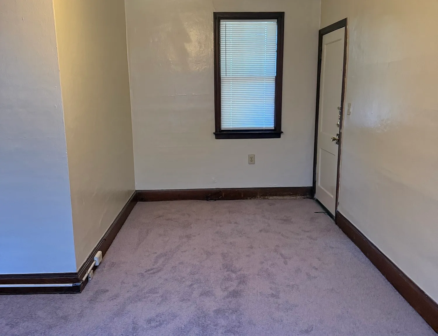 2 bed, 800 sqft, $950 — Photo 2