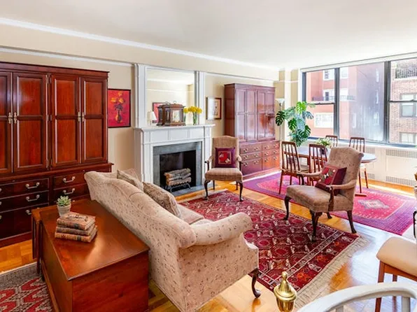 235 E 73rd St APT 10B, New York, NY 10021