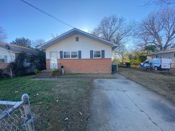 235 Poplar Ave