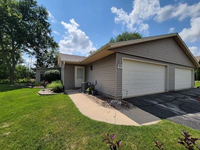 105 Tamarack Cir, Hartford, WI, 53027