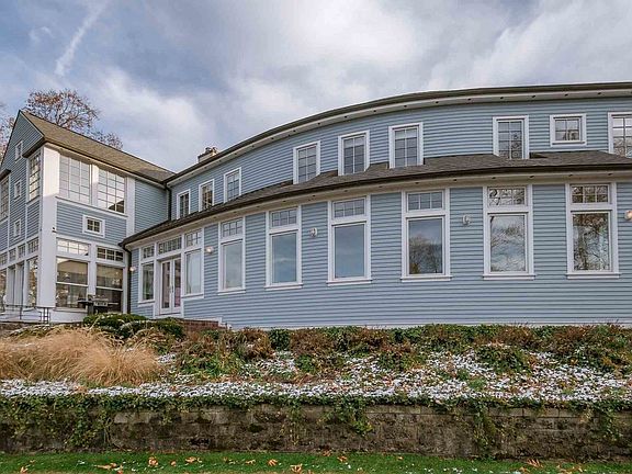 2nd image of 3406 S Shore Dr