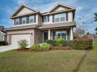 1856 Lindsey Magnolia Ct, Navarre, FL 32566