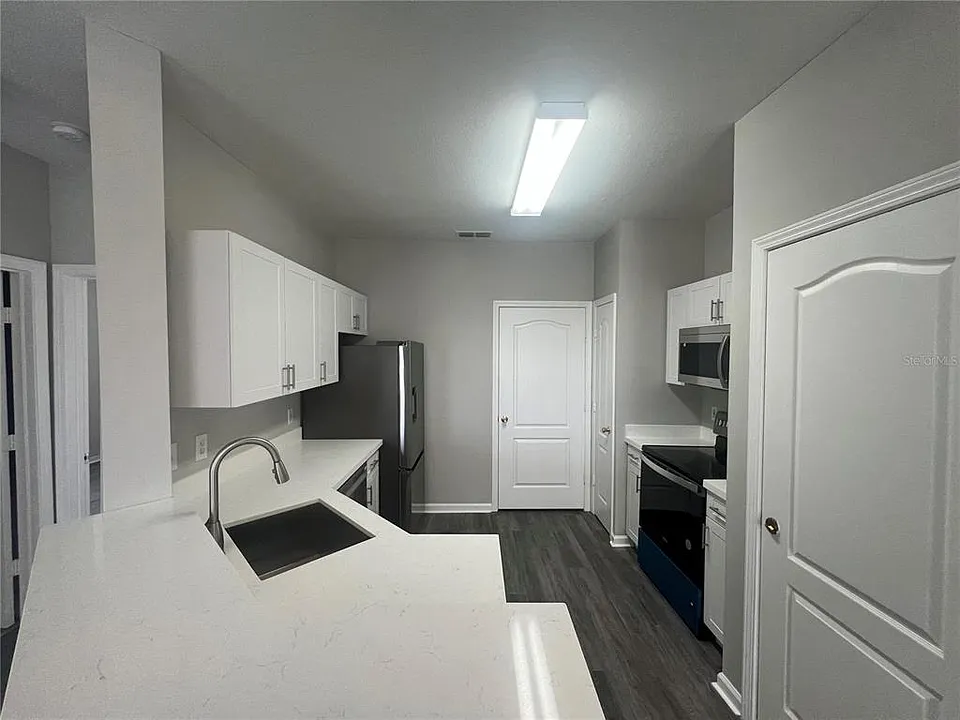 18046 Villa Creek Dr