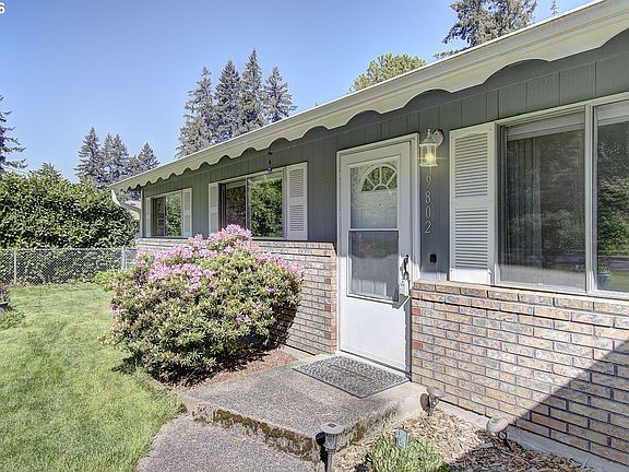 4th image of 9802 NE 58th St