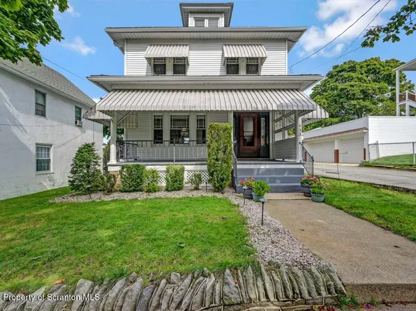 933 Hickory St, Scranton, PA 18505