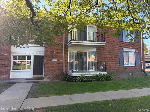 430 Fox Hills Dr N #5, Bloomfield Hills, MI 48304