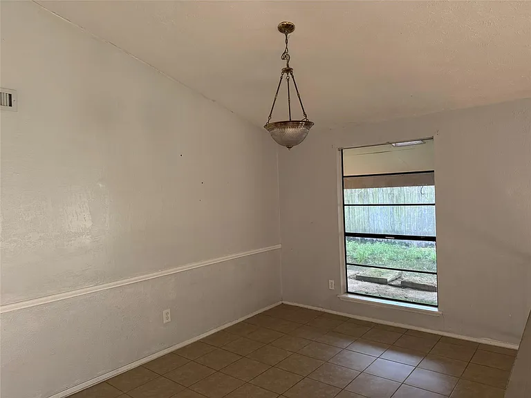 3807 Cypressdale Dr — Photo 3