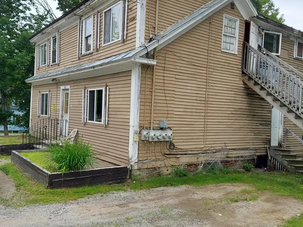 165 Middle Street, Farmington, ME 04938