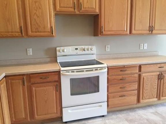 3rd image of 2425 Mossy Creek Dr