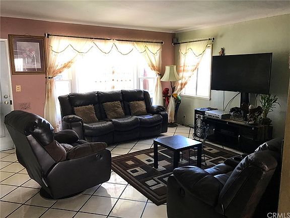 4th image of 6125 Cerritos Ave
