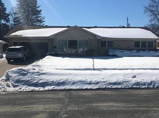 1017 Roosevelt Dr, West Bend, WI 53090