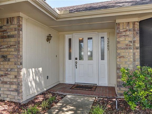 3rd image of 5205 Kelso Ln