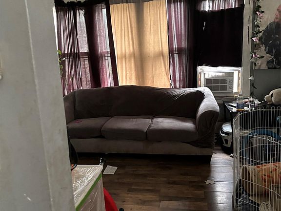 5th image of 14971 Hartwell St