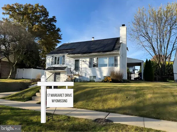 17 Margaret Dr, Reading, PA 19609
