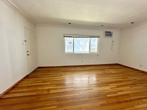 3rd image of 307 S Clark Dr APT 4