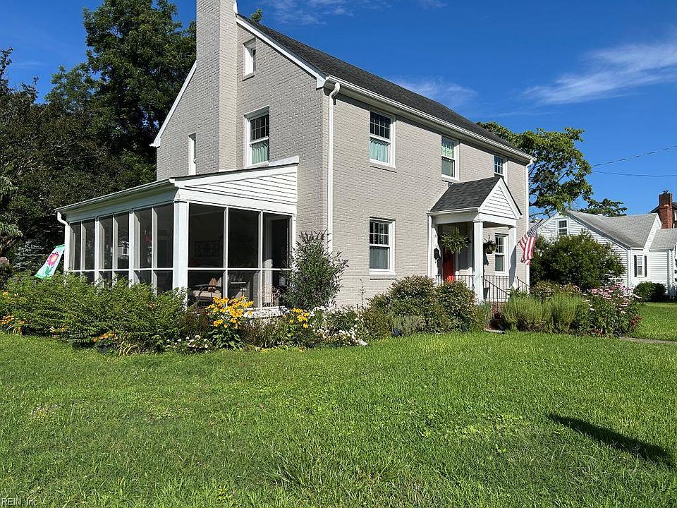 1st image of 301 Grayson St