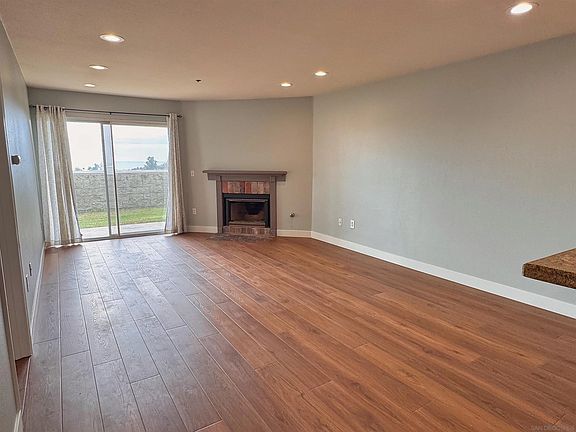 3rd image of 155 Mangano Cir