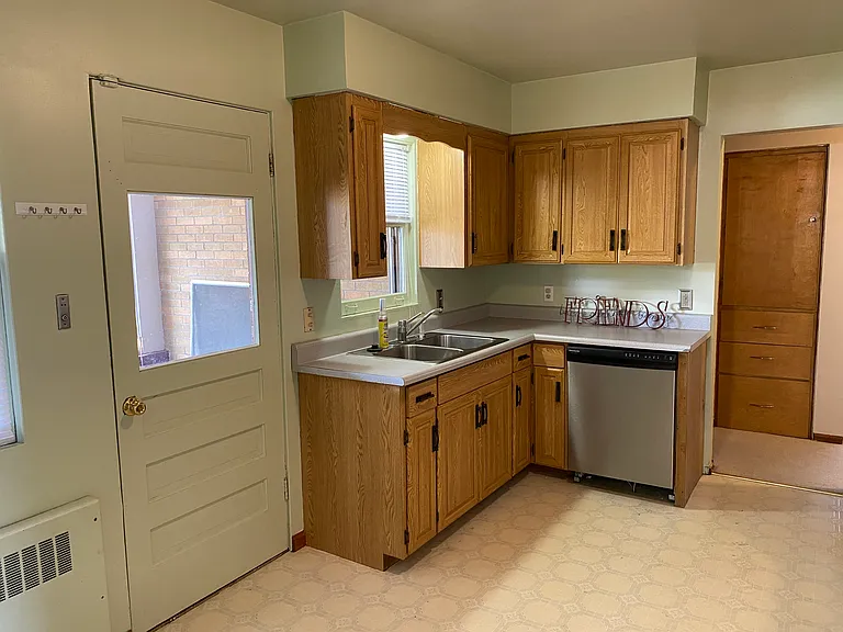 3133 Hanchett St — Photo 10