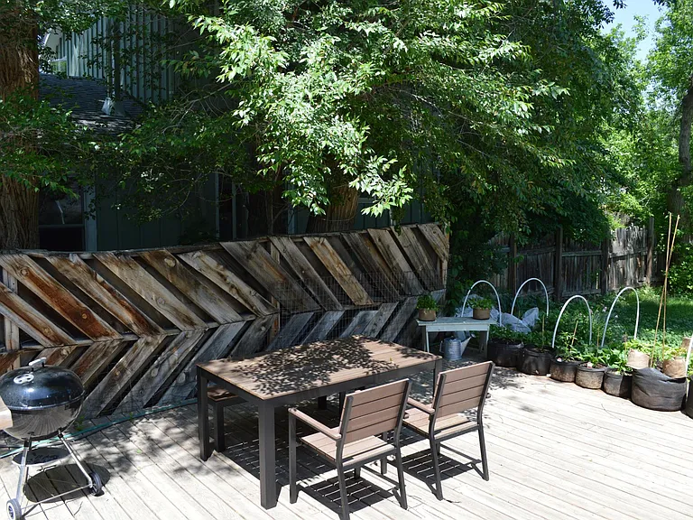 812 Whedbee St — Photo 9