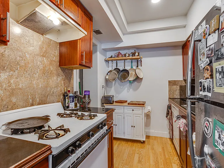 2213 Green St #B3 — Photo 9