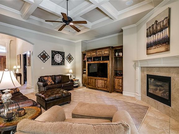 5th image of 7832 Forest Hills Ct
