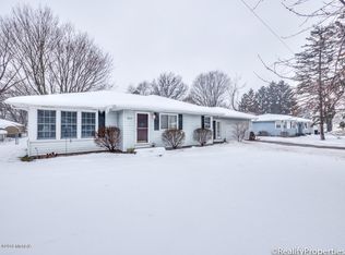 7819 20th Ave, Jenison, MI 49428