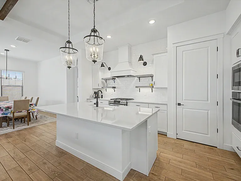 4412 N 203rd Dr — Photo 14