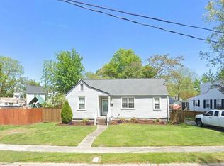 8476 Portal Rd, Norfolk, VA 23503
