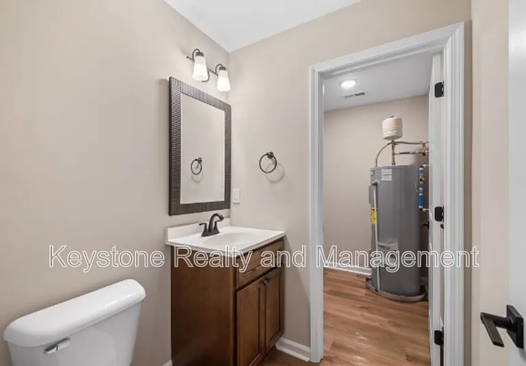 1655 Evans Rd #B3 — Photo 4