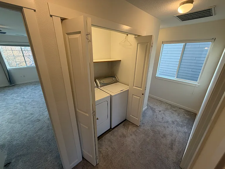 239 N Cedar St — Photo 12
