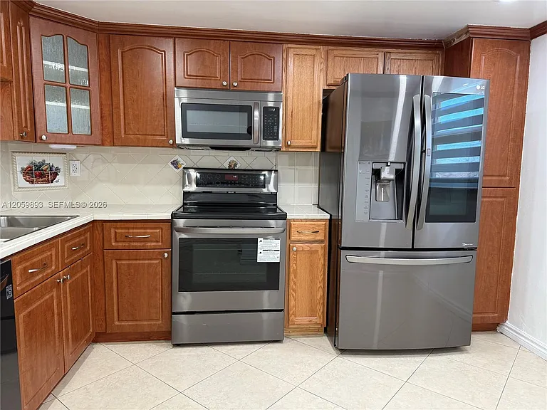 1100 W 35th St #8 — Photo 14