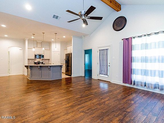 4th image of 206 Safe Haven Dr