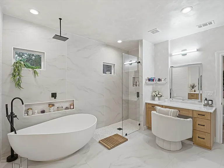 4133 Knight St — Photo 14