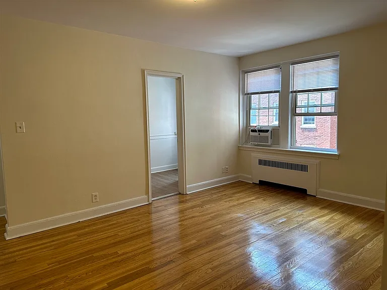 24 Concord Ave #405 — Photo 7