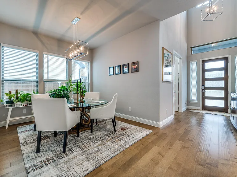 13474 Chalet Ave — Photo 6