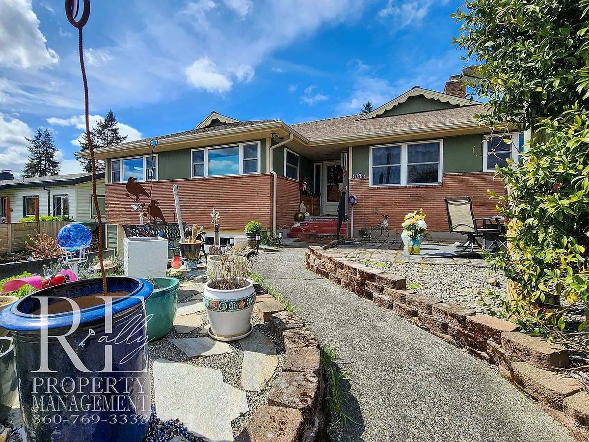 Building Photo - 2113 Brashem Ave