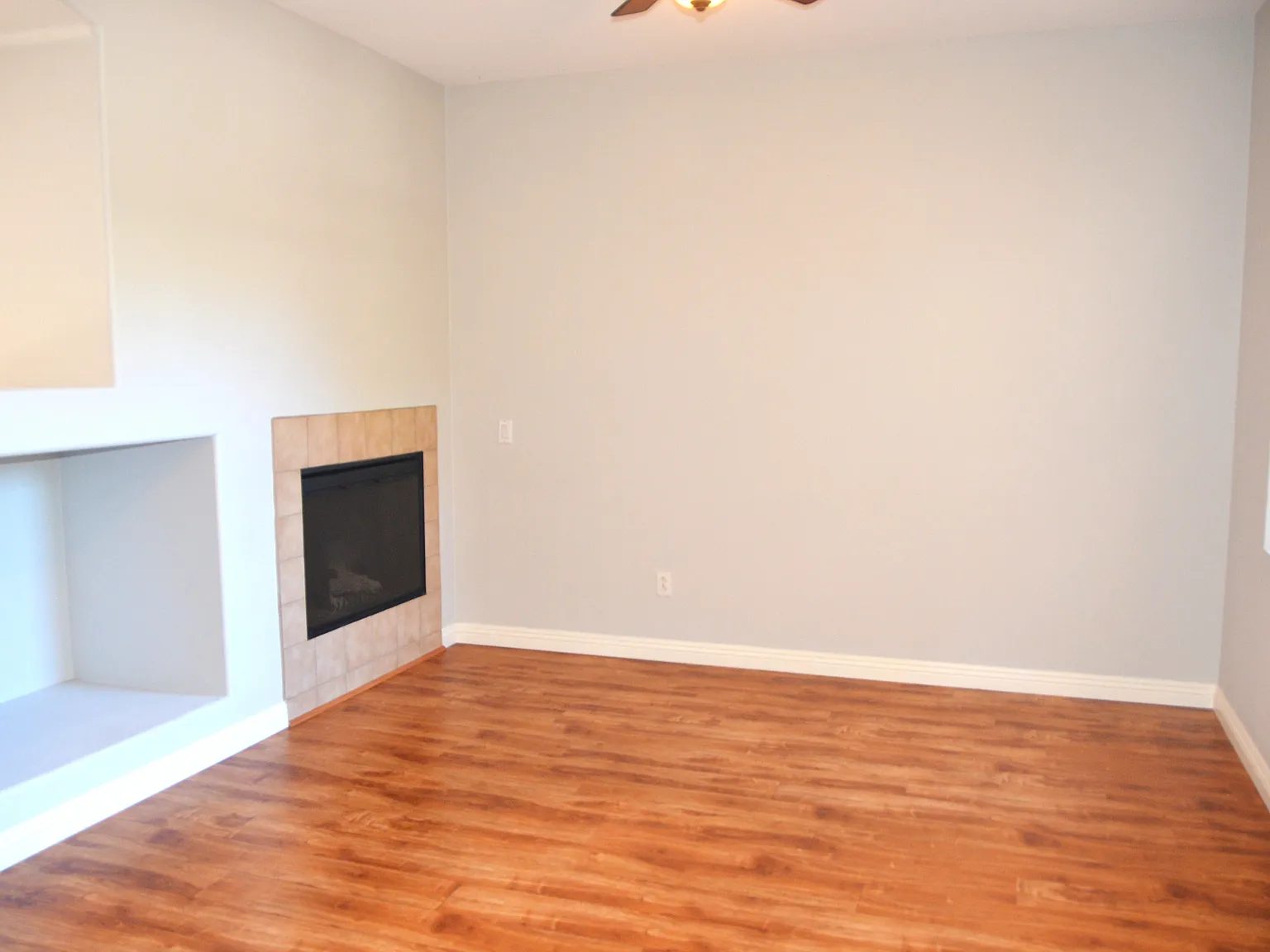 2 bed, 2.5 bath, 1246 sqft, $3,450 — Photo 3