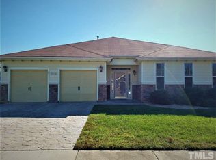 102 Sea Glass Ct, Cary, NC 27519